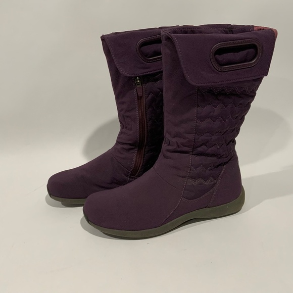 Patagonia Sz 7 Fiona Quilted Mid Deep Plum Winter Boots - Picture 1 of 6